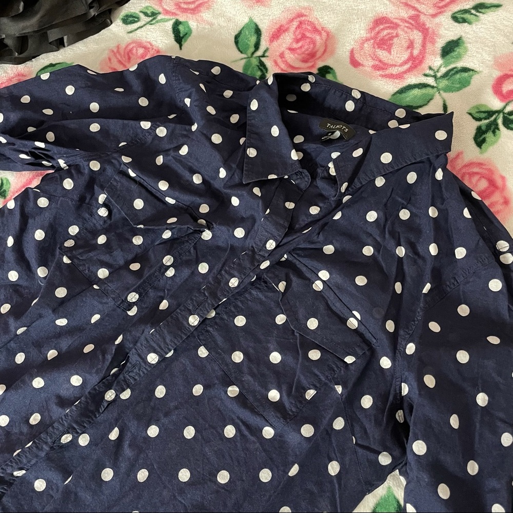 Talbots Long Sleeve Button Up Top. - Picture 4 of 6